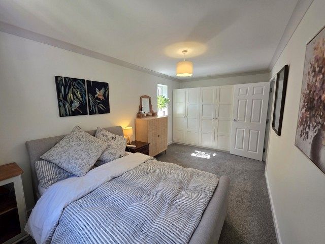 93 Grasslands Close, Haslemere, Surrey